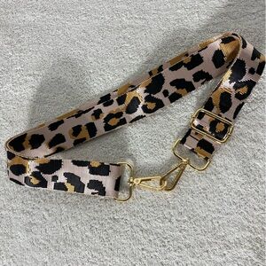 5/$25 Pink Brown Black Leopard Animal Print Adjustable Strap Gold Tone Hardware